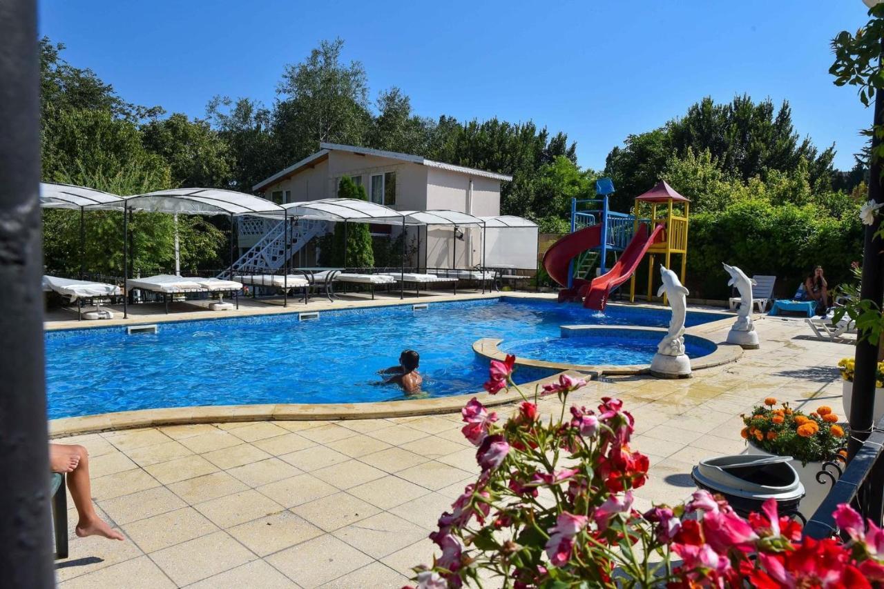 Apartments Devora 1 & Bar & Restaurant Varna Esterno foto