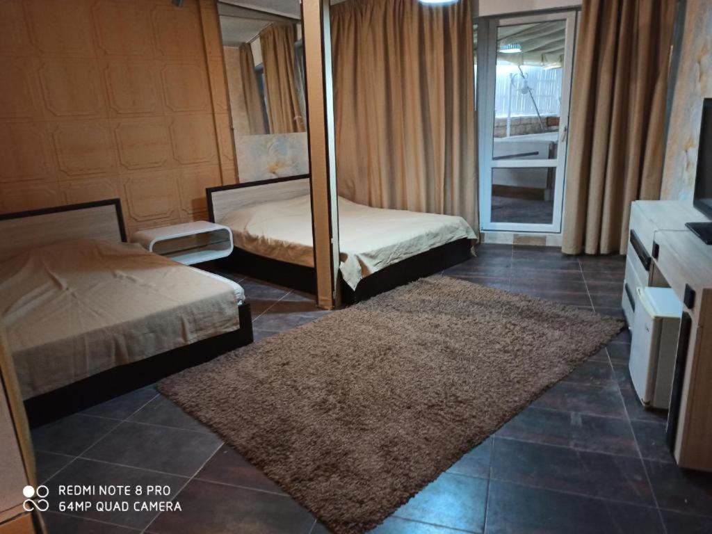 Apartments Devora 1 & Bar & Restaurant Varna Esterno foto