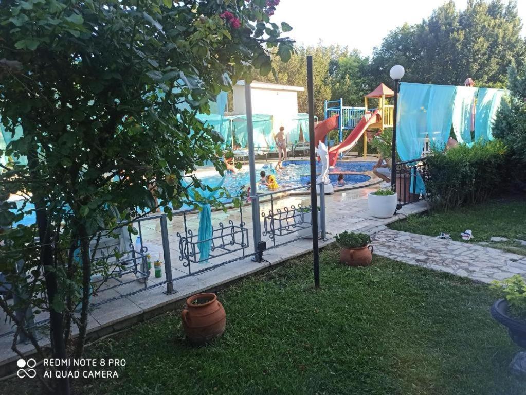 Apartments Devora 1 & Bar & Restaurant Varna Esterno foto
