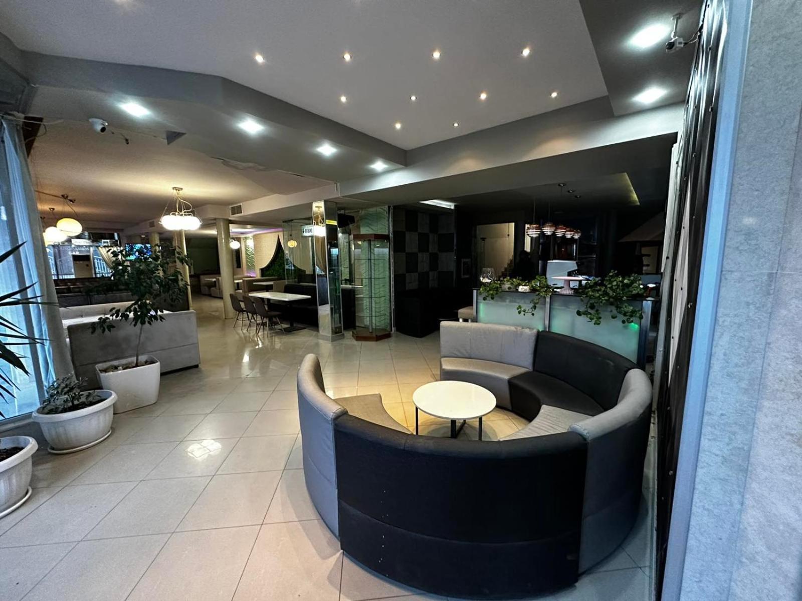 Apartments Devora 1 & Bar & Restaurant Varna Esterno foto