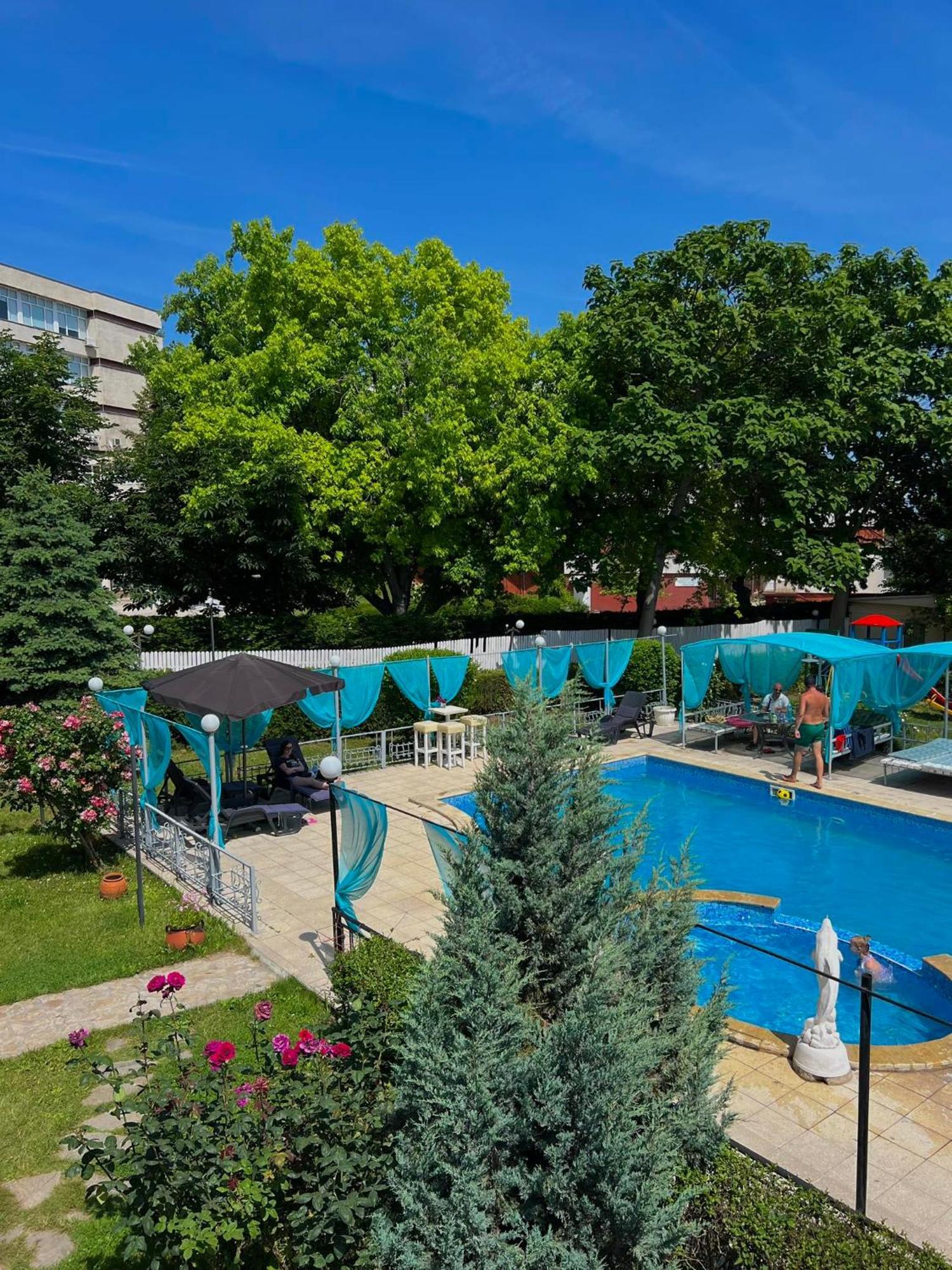Apartments Devora 1 & Bar & Restaurant Varna Esterno foto