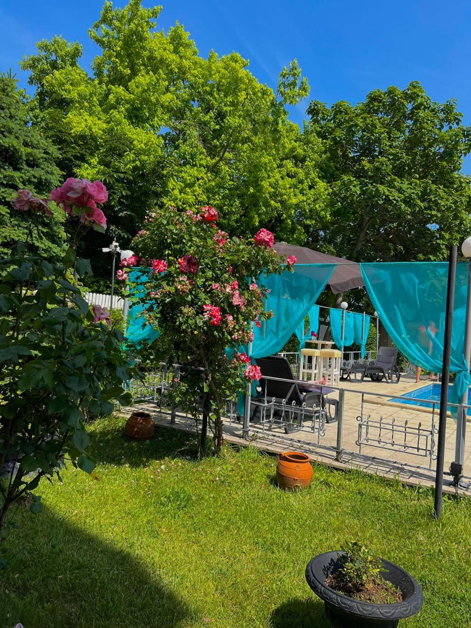 Apartments Devora 1 & Bar & Restaurant Varna Esterno foto